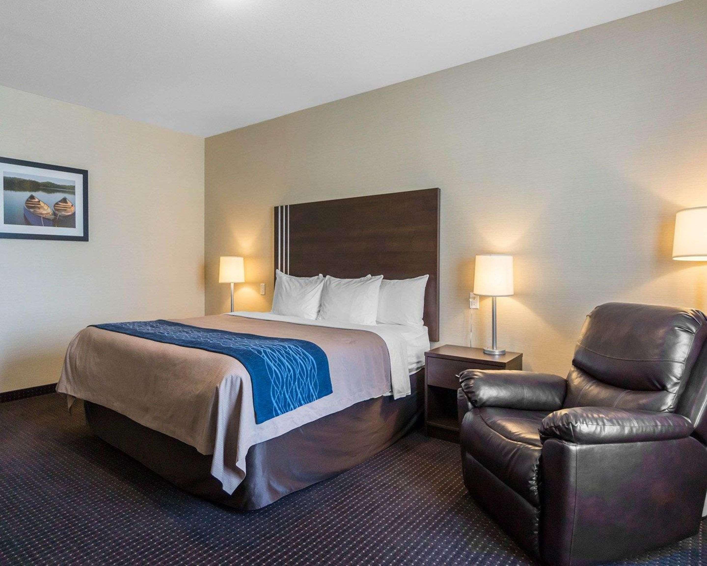 Comfort Inn & Suites Fox Creek Exterior foto